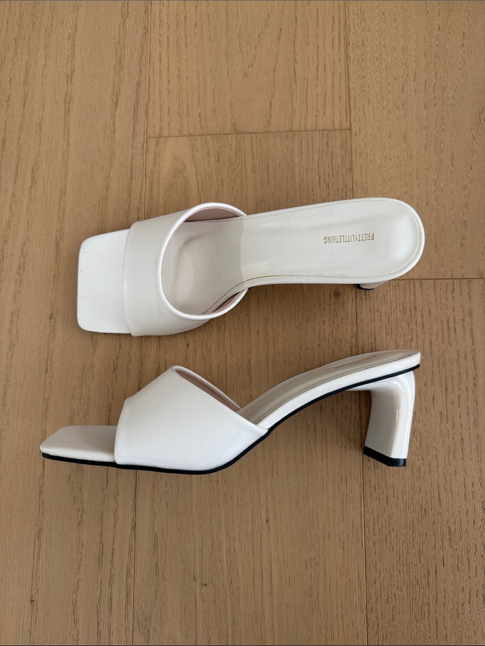 PrettyLittleThing White Square Toe Mid Heel Mules
